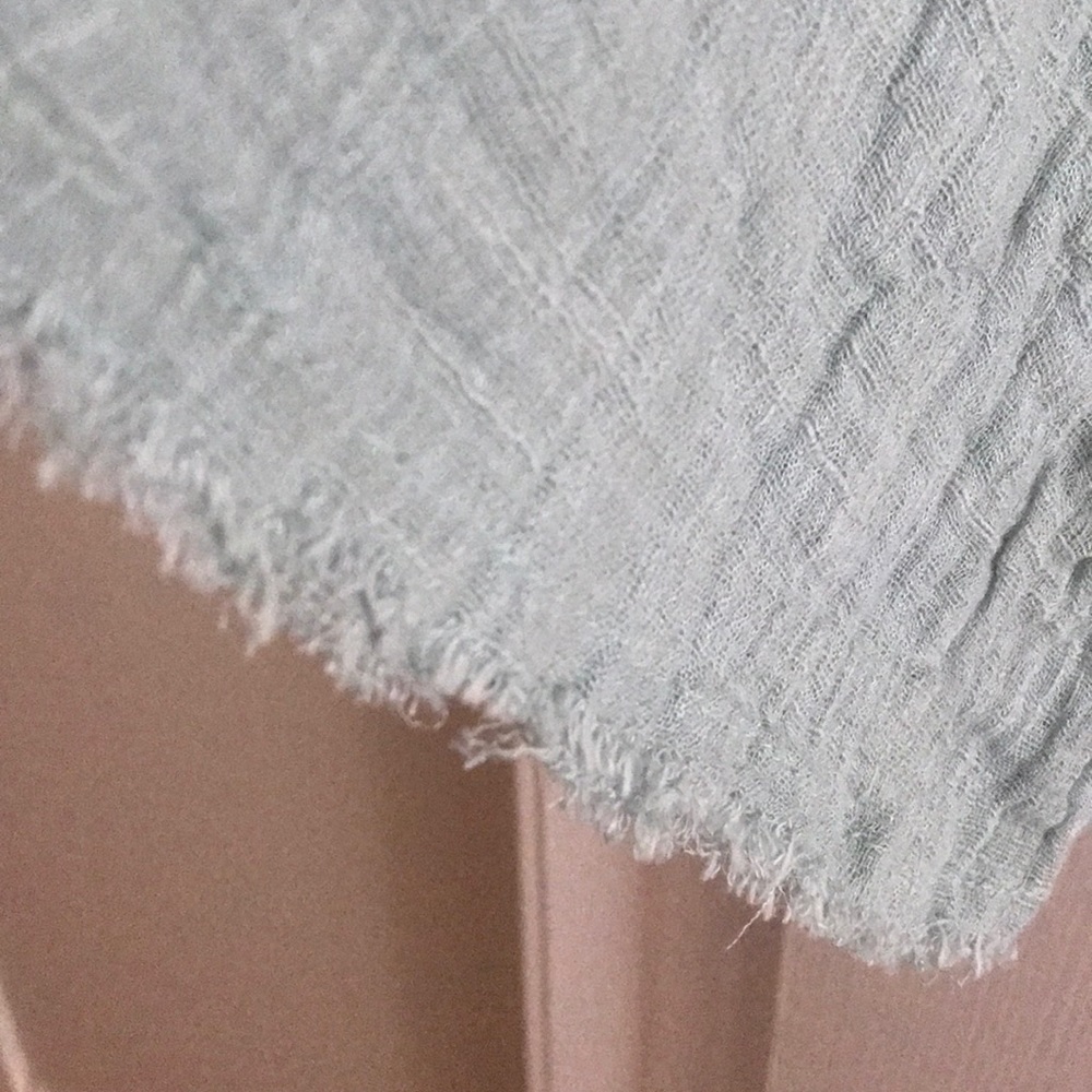 Shawl - Picture 3 of 4